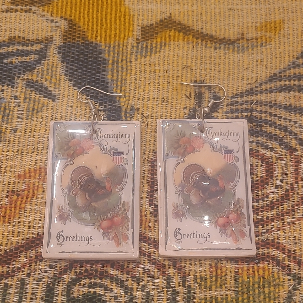 Thanksgiving Greetings Earrings 3 Pair $15